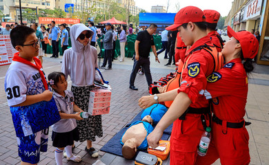 徐州鼓樓豐財(cái)街道 安全宣傳進(jìn)萬(wàn)家 應(yīng)急知識(shí)入人心